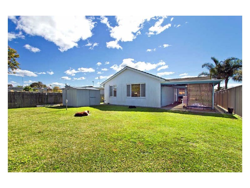 15 Elewa Avenue, Bateau Bay NSW 2261