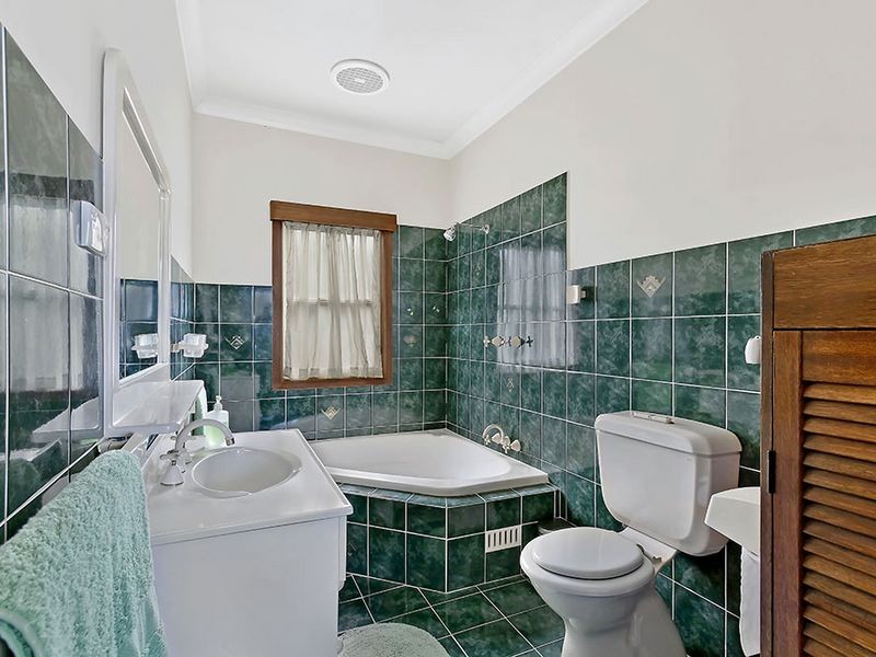 4 Sutton Avenue, Long Jetty NSW 2261