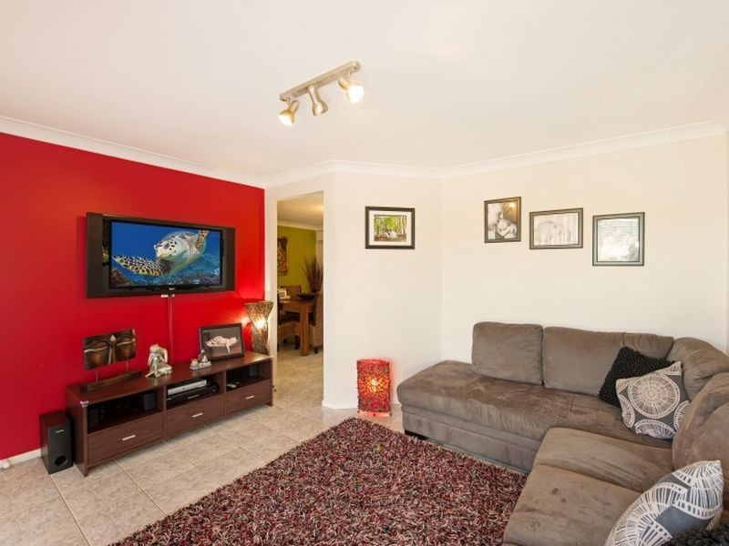 38 Lancaster Parade, Bateau Bay NSW 2261