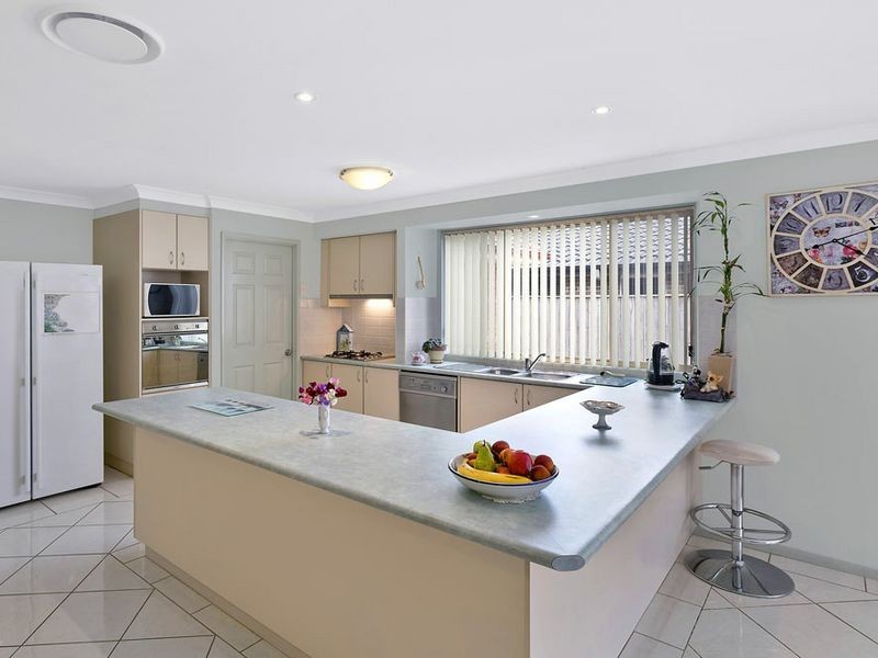 58 Sir Joseph Banks Drive, Bateau Bay NSW 2261