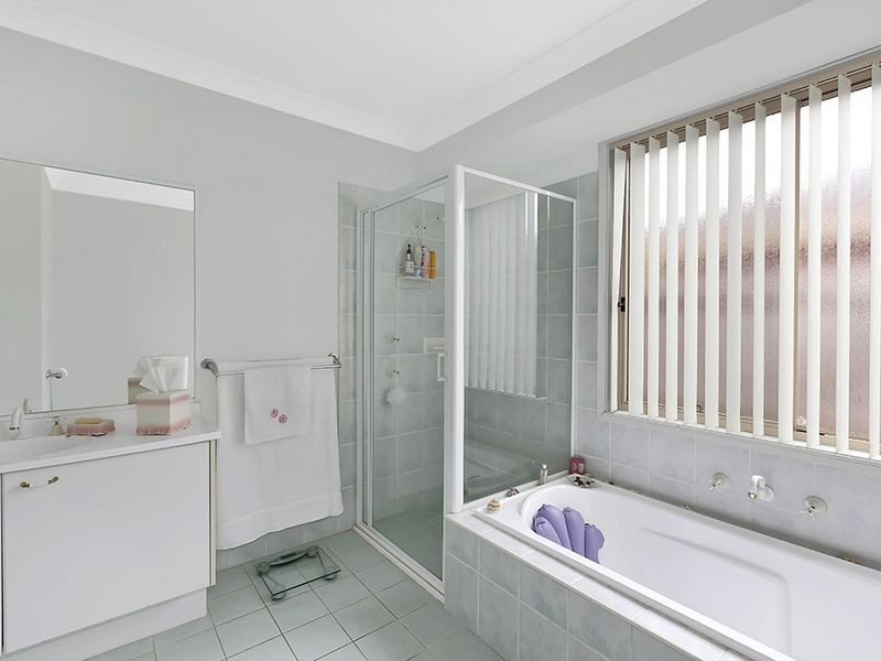 58 Sir Joseph Banks Drive, Bateau Bay NSW 2261