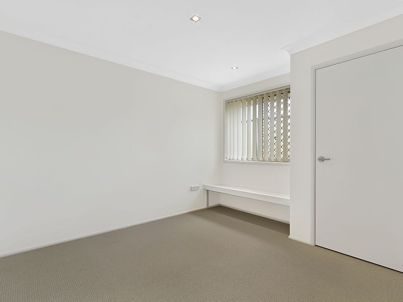 30 MacIntyre Street, Bateau Bay NSW 2261