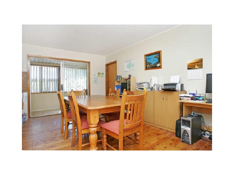 612 Coleridge Road, Bateau Bay NSW 2261