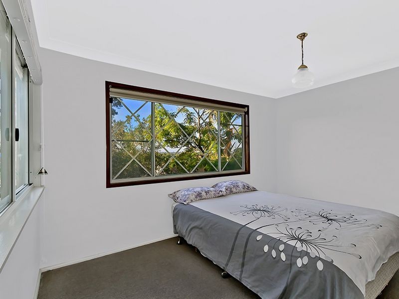 2 Talara Avenue, Bateau Bay NSW 2261