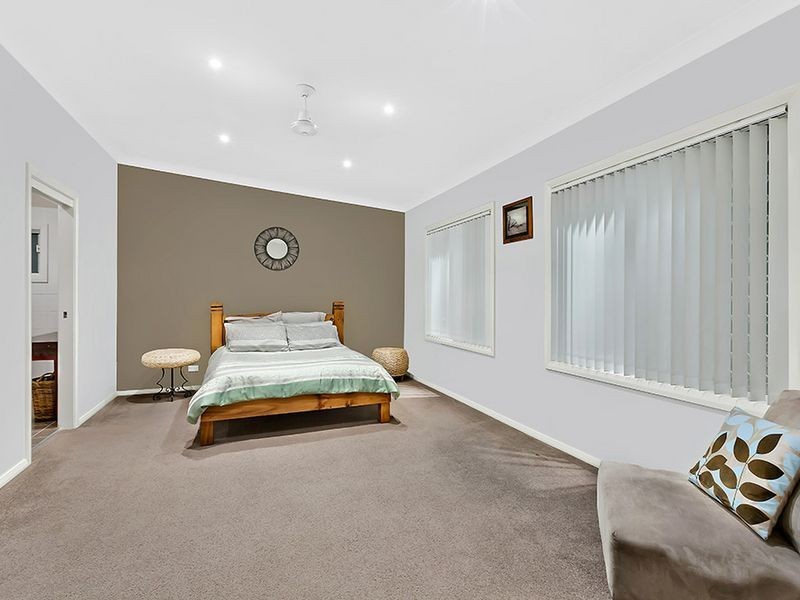 23 Captain Cook Crescent, Long Jetty NSW 2261