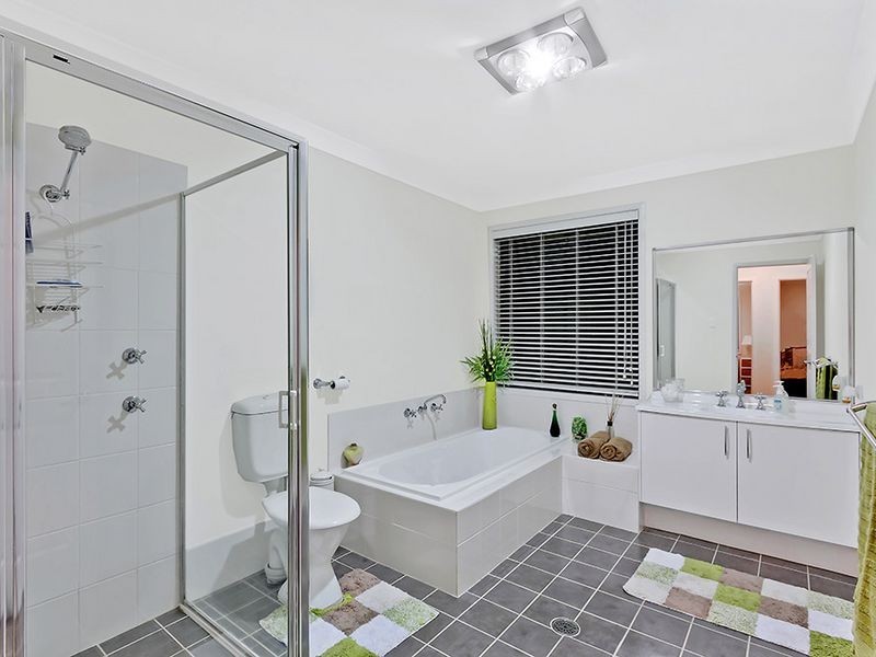 4 Churchill Street, Bateau Bay NSW 2261