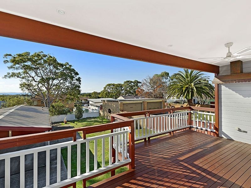 17 Rays Road, Bateau Bay NSW 2261