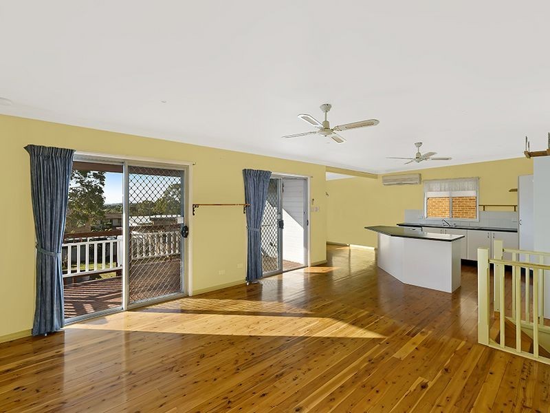 17 Rays Road, Bateau Bay NSW 2261