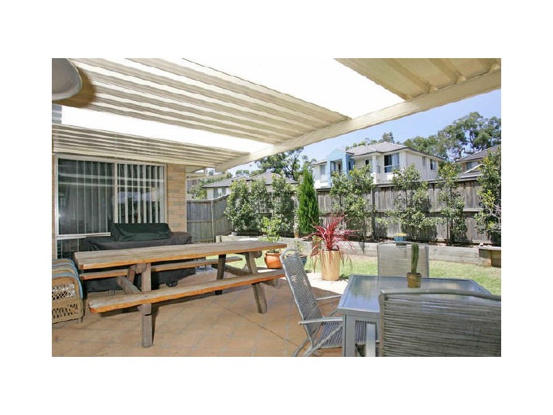 20 Bataan Cct, Bateau Bay NSW 2261