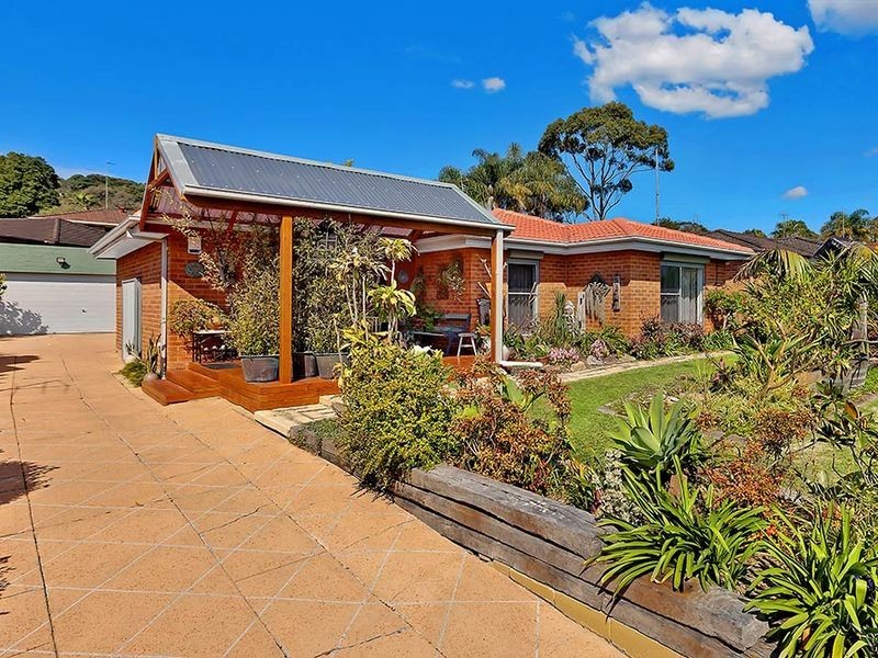 12 Premier Way, Bateau Bay NSW 2261