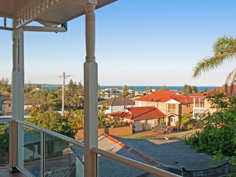 88 Bay Road, Blue Bay NSW 2261