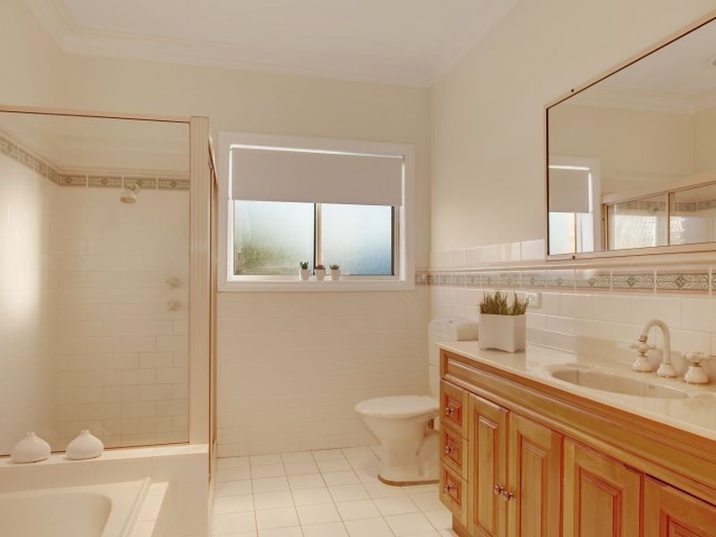 88 Bay Road, Blue Bay NSW 2261