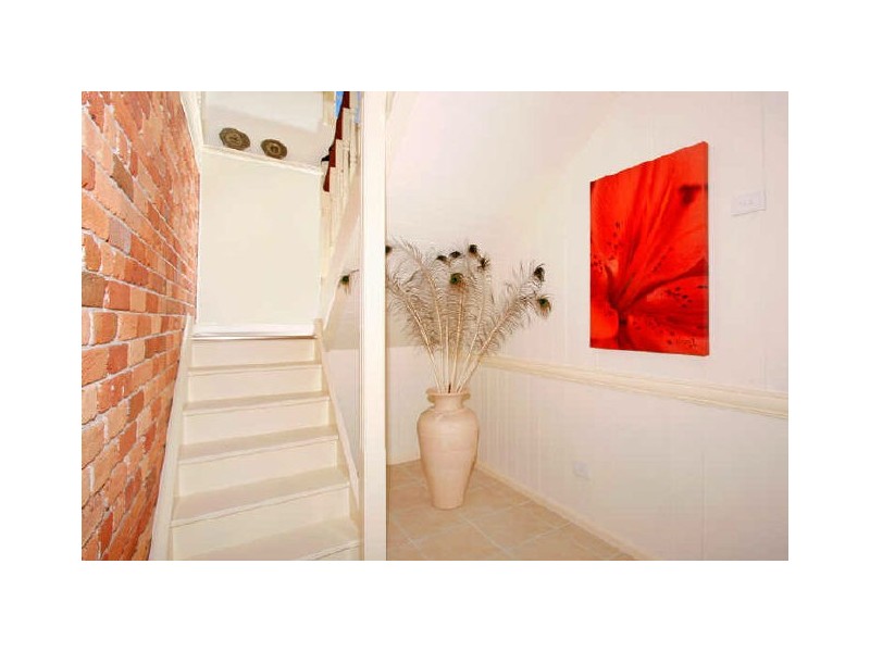 249 Cresthaven Avenue, Bateau Bay NSW 2261