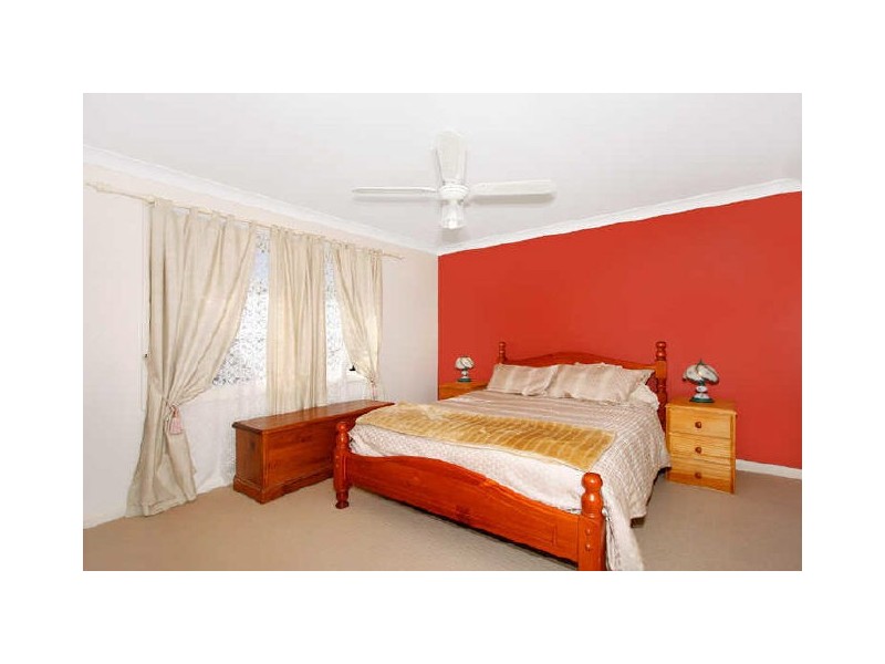 249 Cresthaven Avenue, Bateau Bay NSW 2261