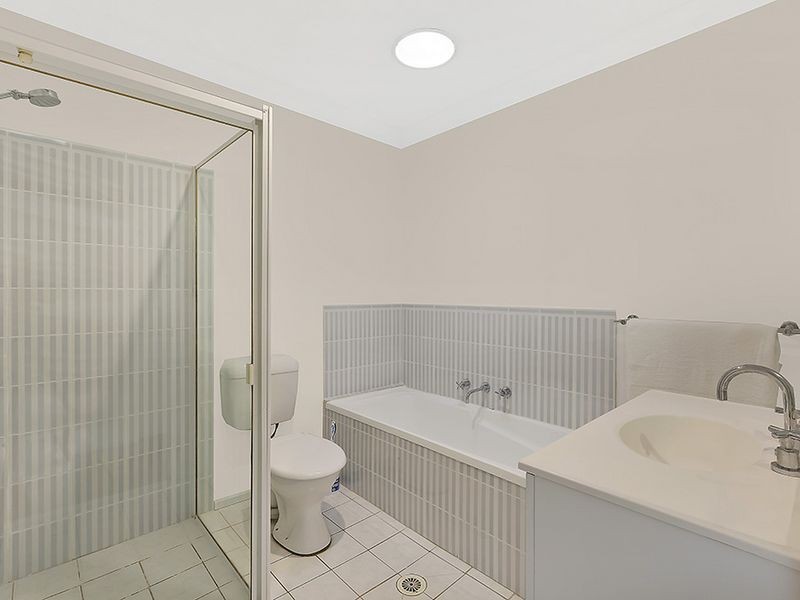 28 Aurora Place, Bateau Bay NSW 2261