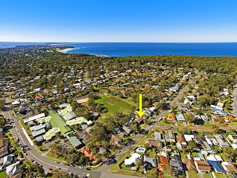 16 Keats Avenue, Bateau Bay NSW 2261