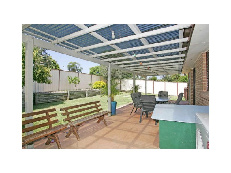 174 Cresthaven Avenue, Bateau Bay NSW 2261