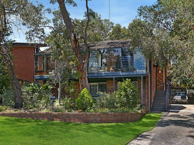 34 Curzon Avenue, Bateau Bay NSW 2261