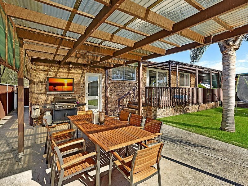 22 Malana Avenue, Bateau Bay NSW 2261