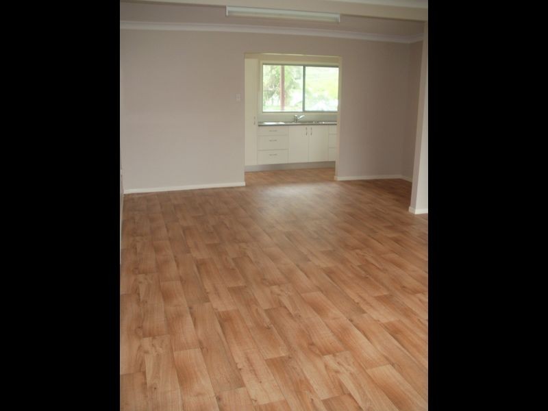 498 The Entrance Road, Bateau Bay NSW 2261