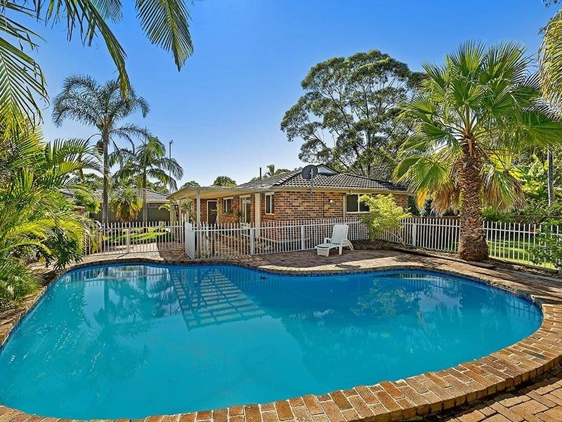 1 Compass Close, Bateau Bay NSW 2261