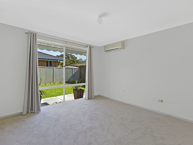 1 Compass Close, Bateau Bay NSW 2261