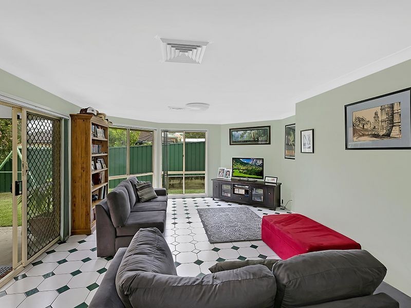 25 Dunning Avenue, Bateau Bay NSW 2261