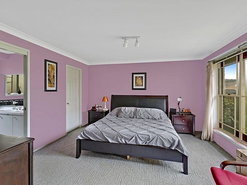 25 Dunning Avenue, Bateau Bay NSW 2261