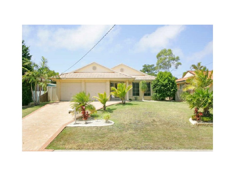 38 Sir Joseph Banks Drive, Bateau Bay NSW 2261
