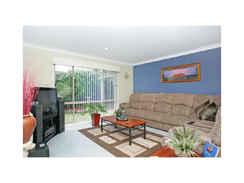 38 Sir Joseph Banks Drive, Bateau Bay NSW 2261