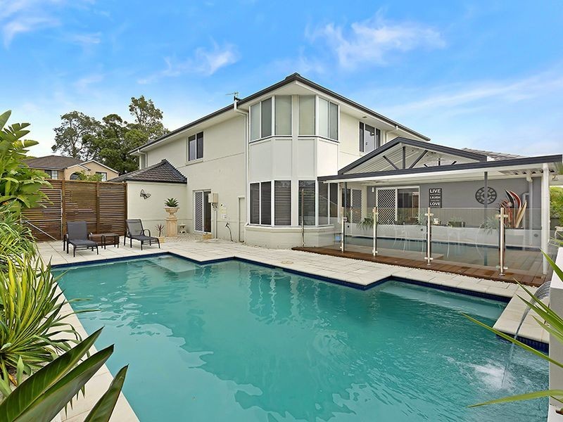 6 Bataan Cct, Bateau Bay NSW 2261