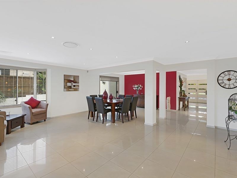 6 Bataan Cct, Bateau Bay NSW 2261