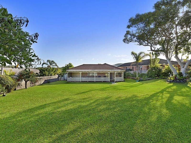 24 Bolton Street, Bateau Bay NSW 2261