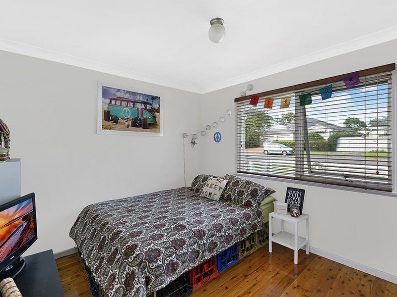 14 Ventura Avenue, Bateau Bay NSW 2261