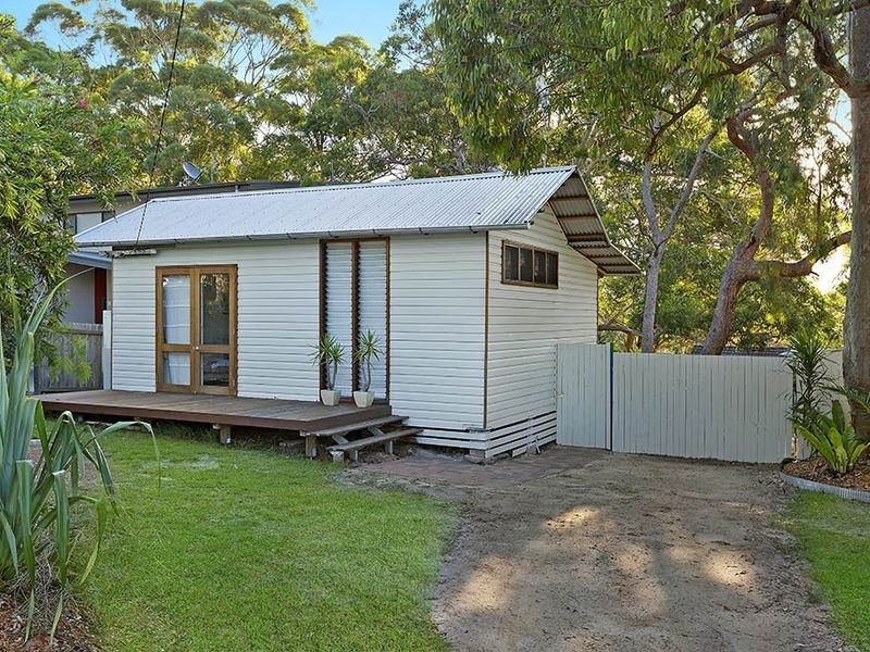 141 Bateau Bay Road, Bateau Bay NSW 2261