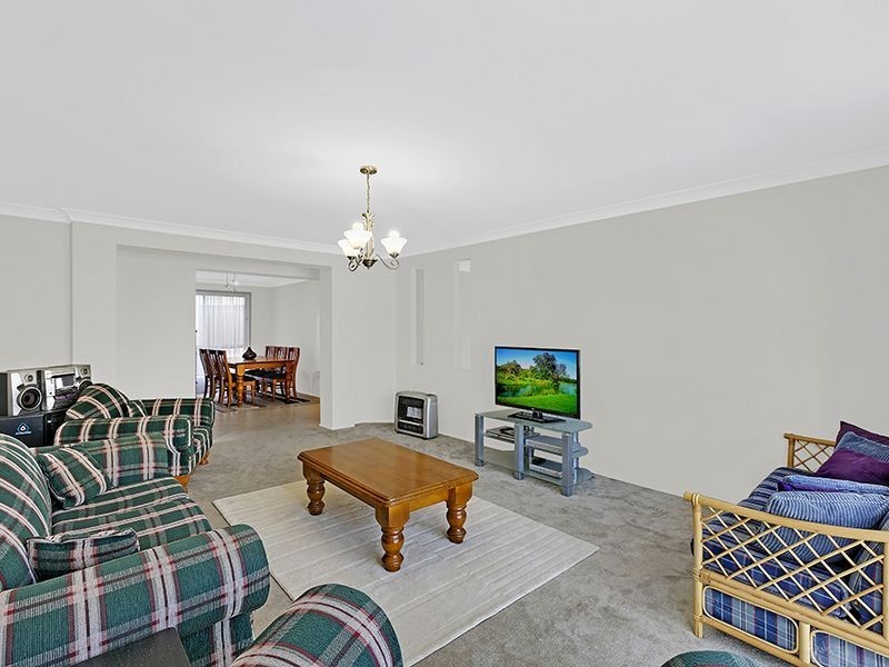 48 Settlement Drive, Wadalba NSW 2259