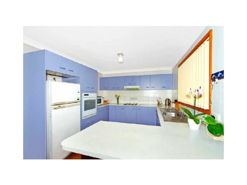 40 Sanctuary Place, Bateau Bay NSW 2261