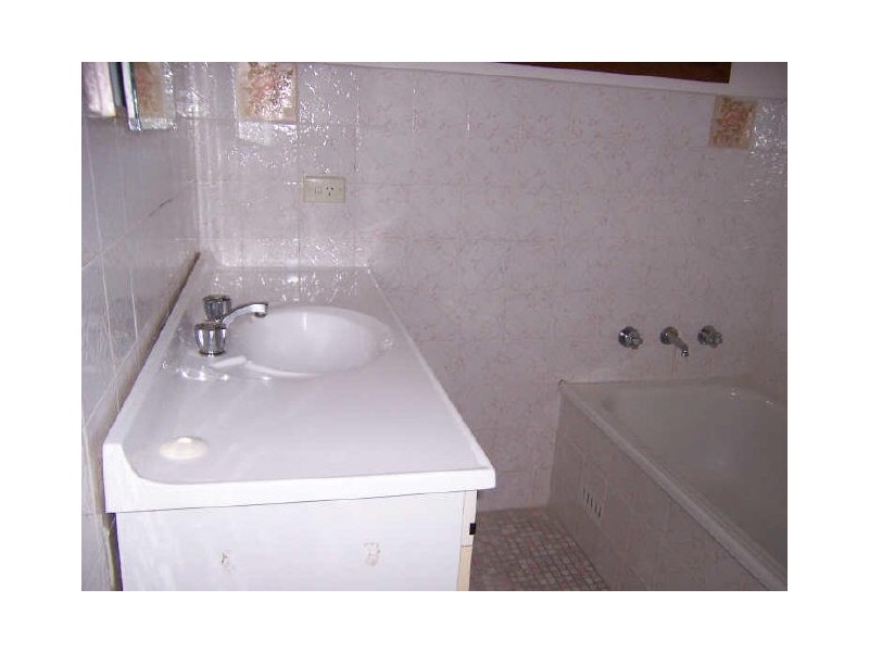 49 Berne Street, Bateau Bay NSW 2261