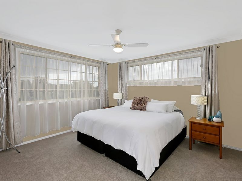 36 Lancaster Parade, Bateau Bay NSW 2261