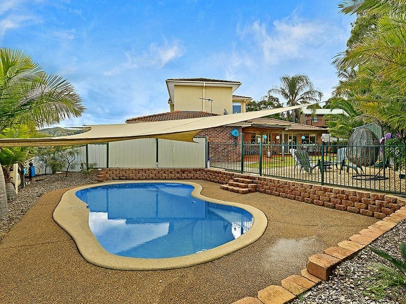 36 Lancaster Parade, Bateau Bay NSW 2261