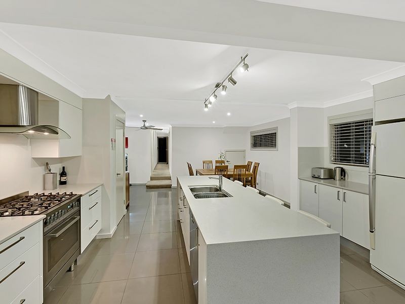 127 Eastern Road, Bateau Bay NSW 2261