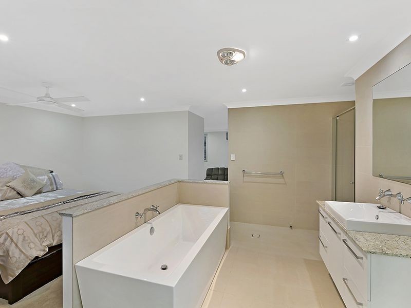 127 Eastern Road, Bateau Bay NSW 2261