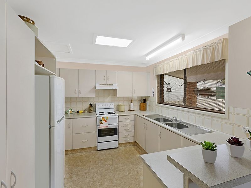 21 Captain Cook Crescent, Long Jetty NSW 2261