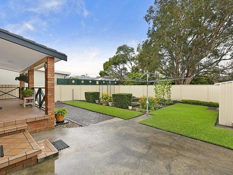 21 Captain Cook Crescent, Long Jetty NSW 2261