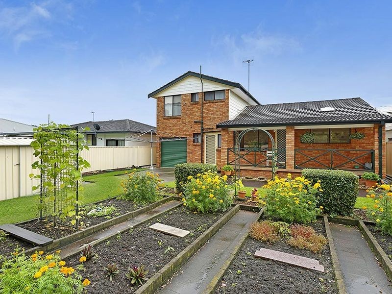 21 Captain Cook Crescent, Long Jetty NSW 2261