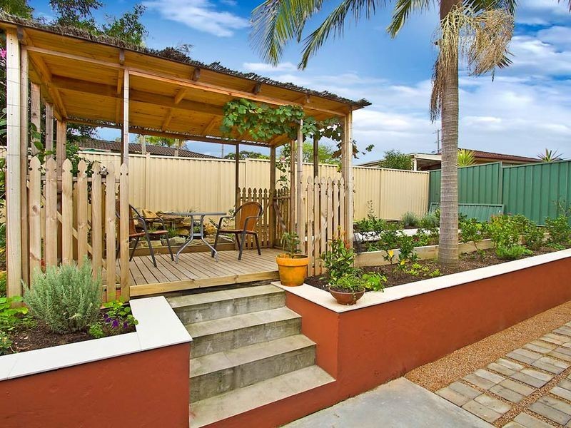 7 Oakehampton Court, Bateau Bay NSW 2261