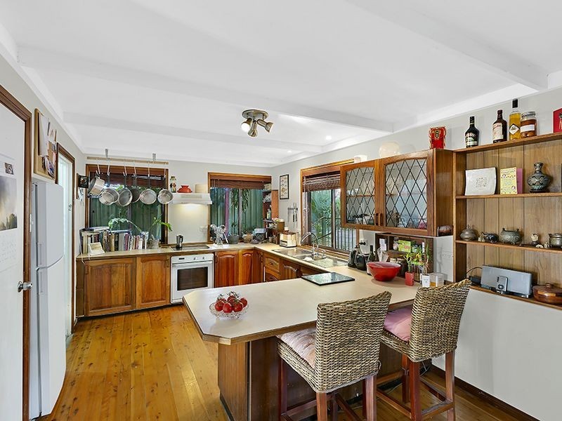 13 Malkana Avenue, Forresters Beach NSW 2260