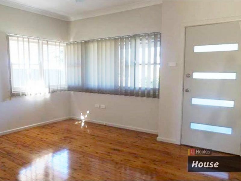 521 The Entrance Road, Bateau Bay NSW 2261