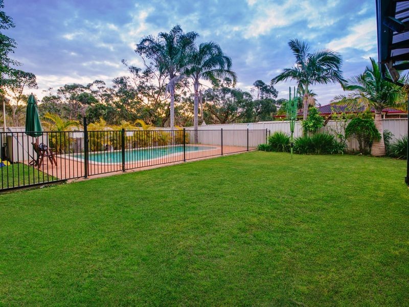 39 Sir Joseph Banks Drive, Bateau Bay NSW 2261