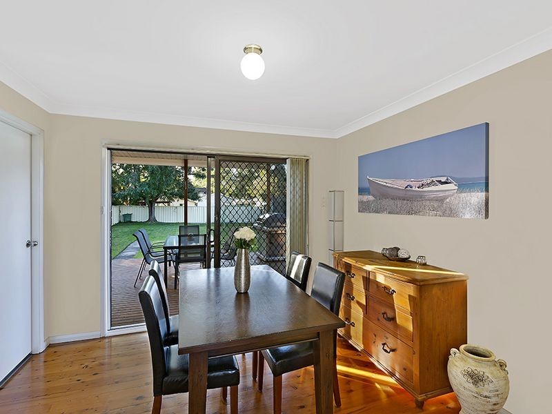 15 Colleen Street, Berkeley Vale NSW 2261